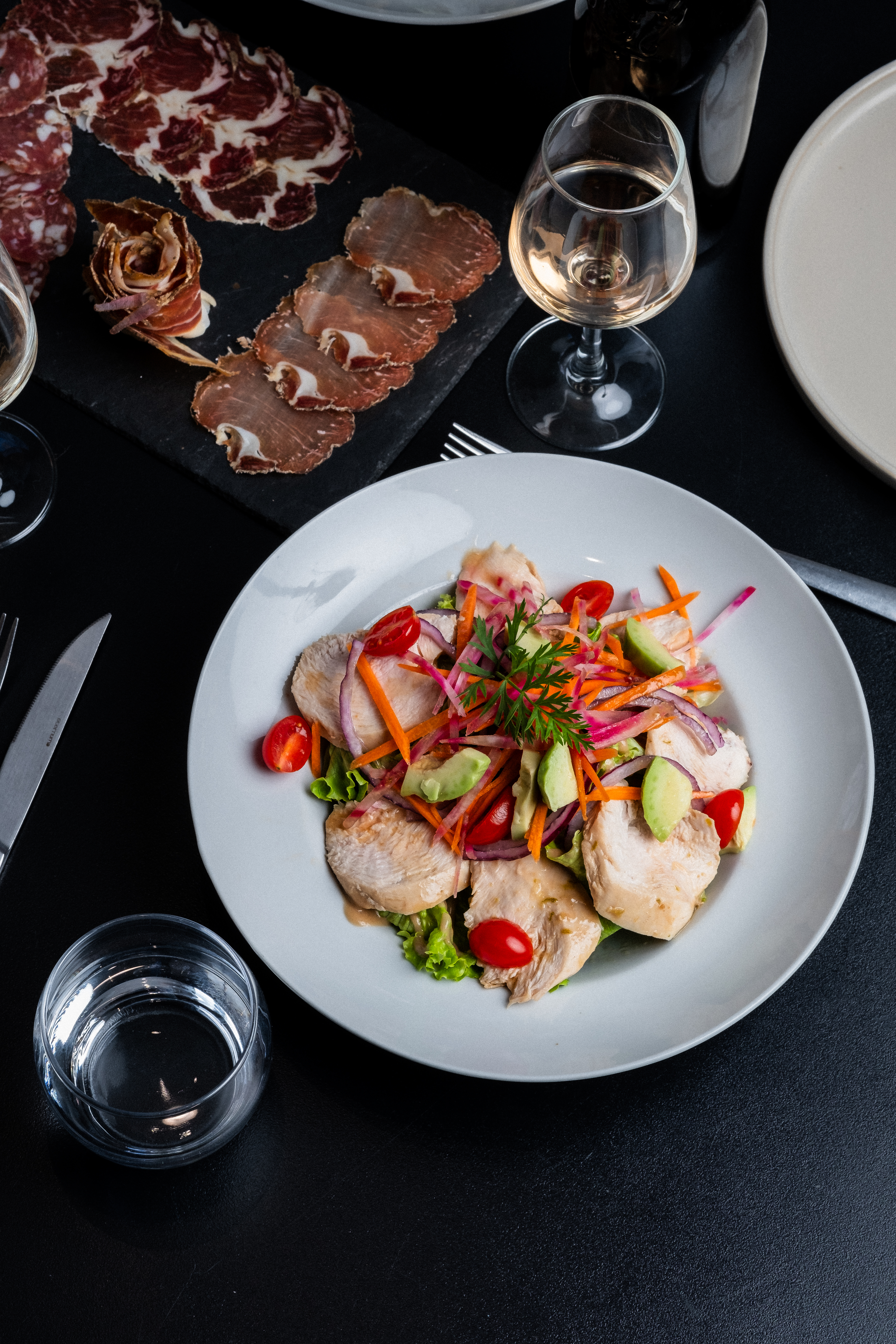 Salade du Chef au Poulet MarinÃ© vapeur